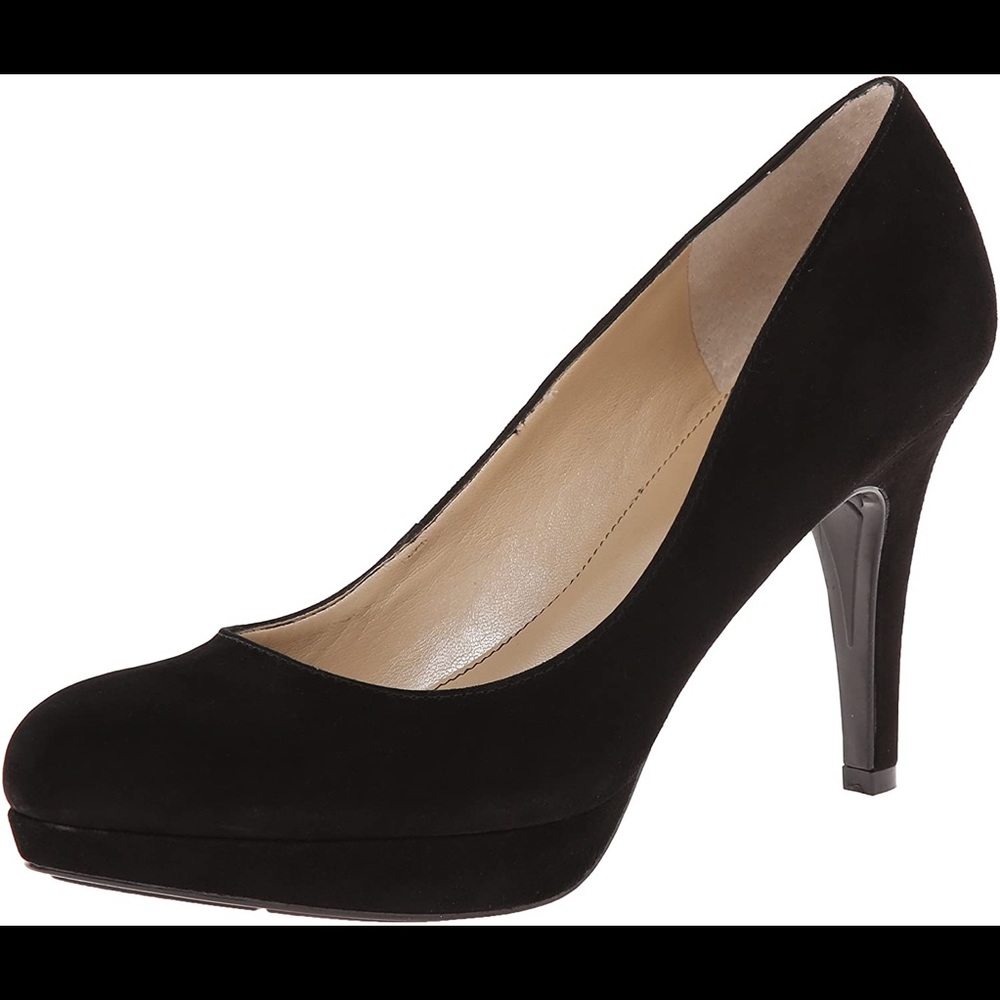 Marc Fisher black rounded toe heels
